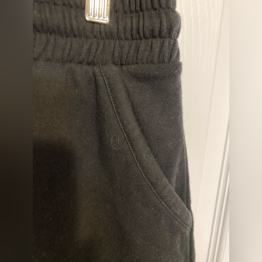 Torrid size 00x 10 M/L A-Line Mini Skirt - Fleece Black - Picture 7 of 9